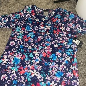 Cherokee Scrub Top